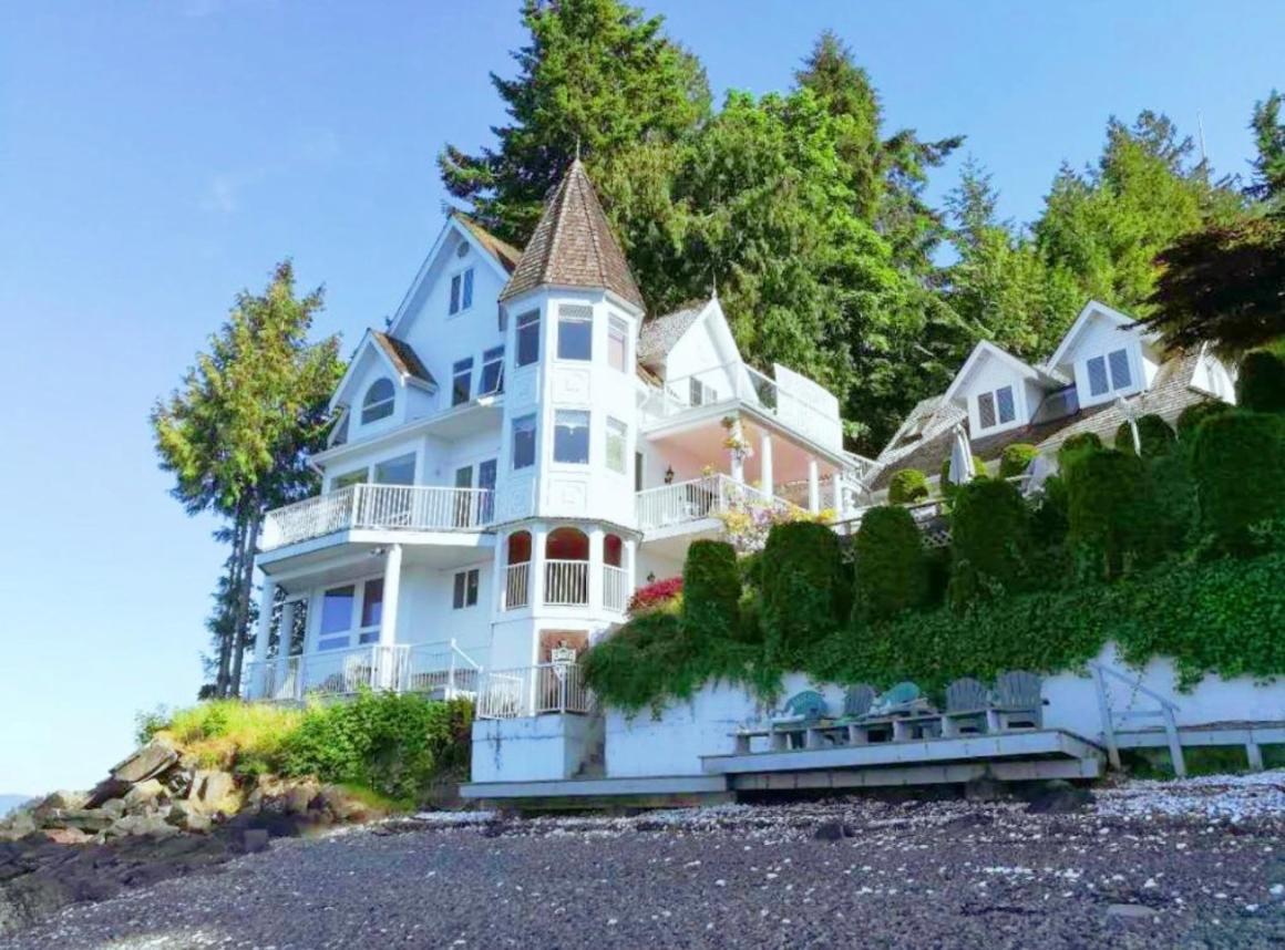 Walkon Waterfront Castle Cove Inn Chemainus Ngoại thất bức ảnh